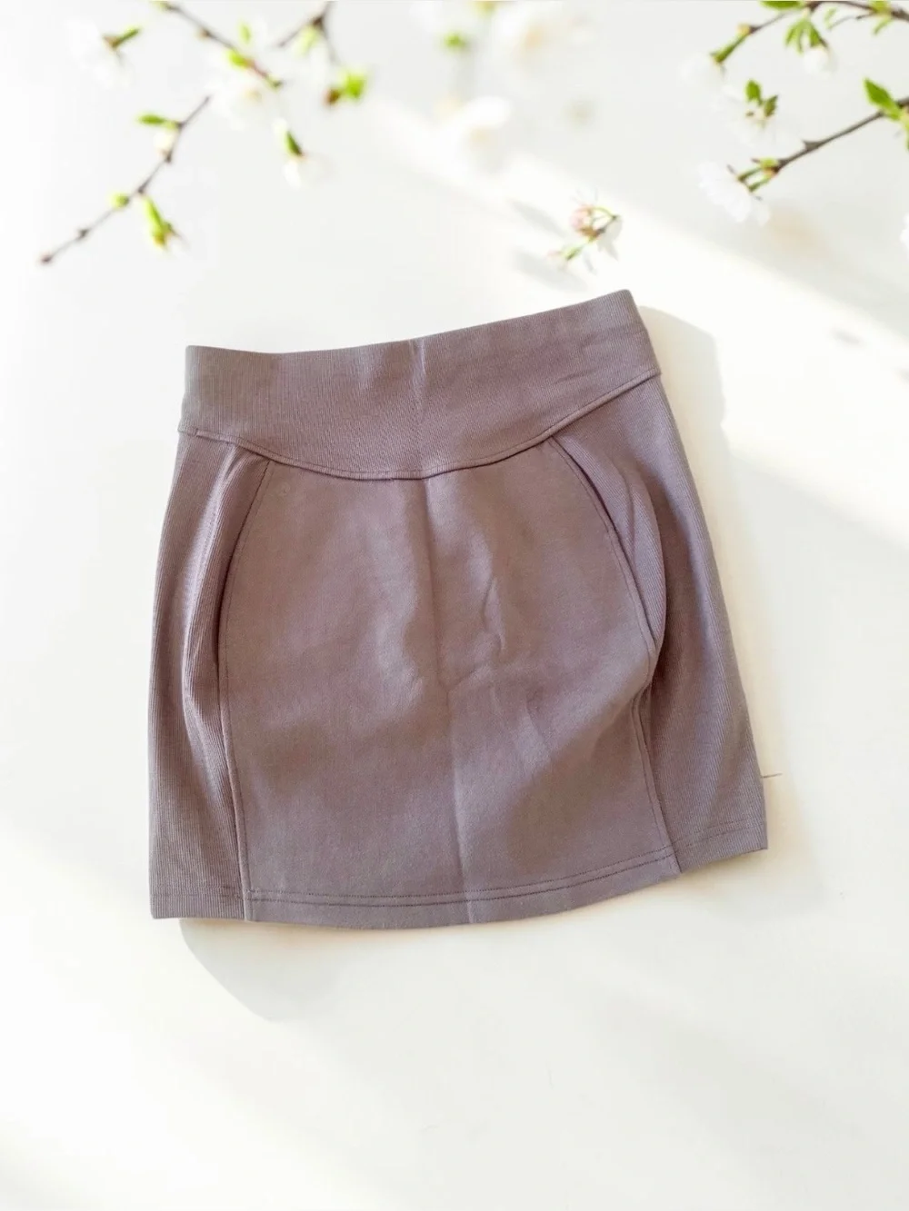 Lululemon Scuba High Rise Mini Skirt Retail $68